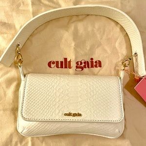 NWT cult gaia damara leather shoulder bag white crocodile